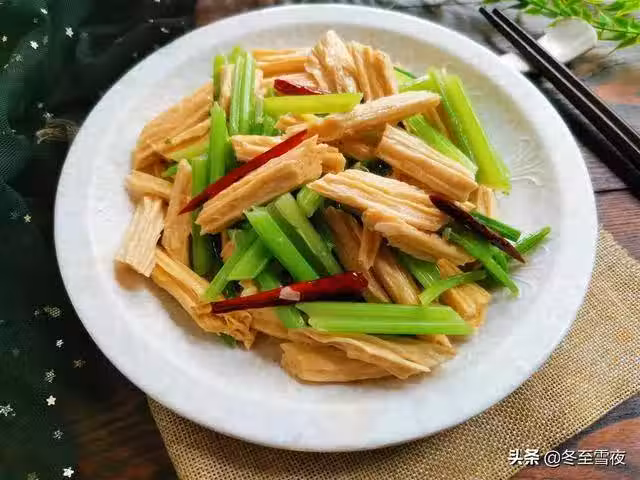 /www/bananadaily.net/web/images/image/2029/20299794.avif