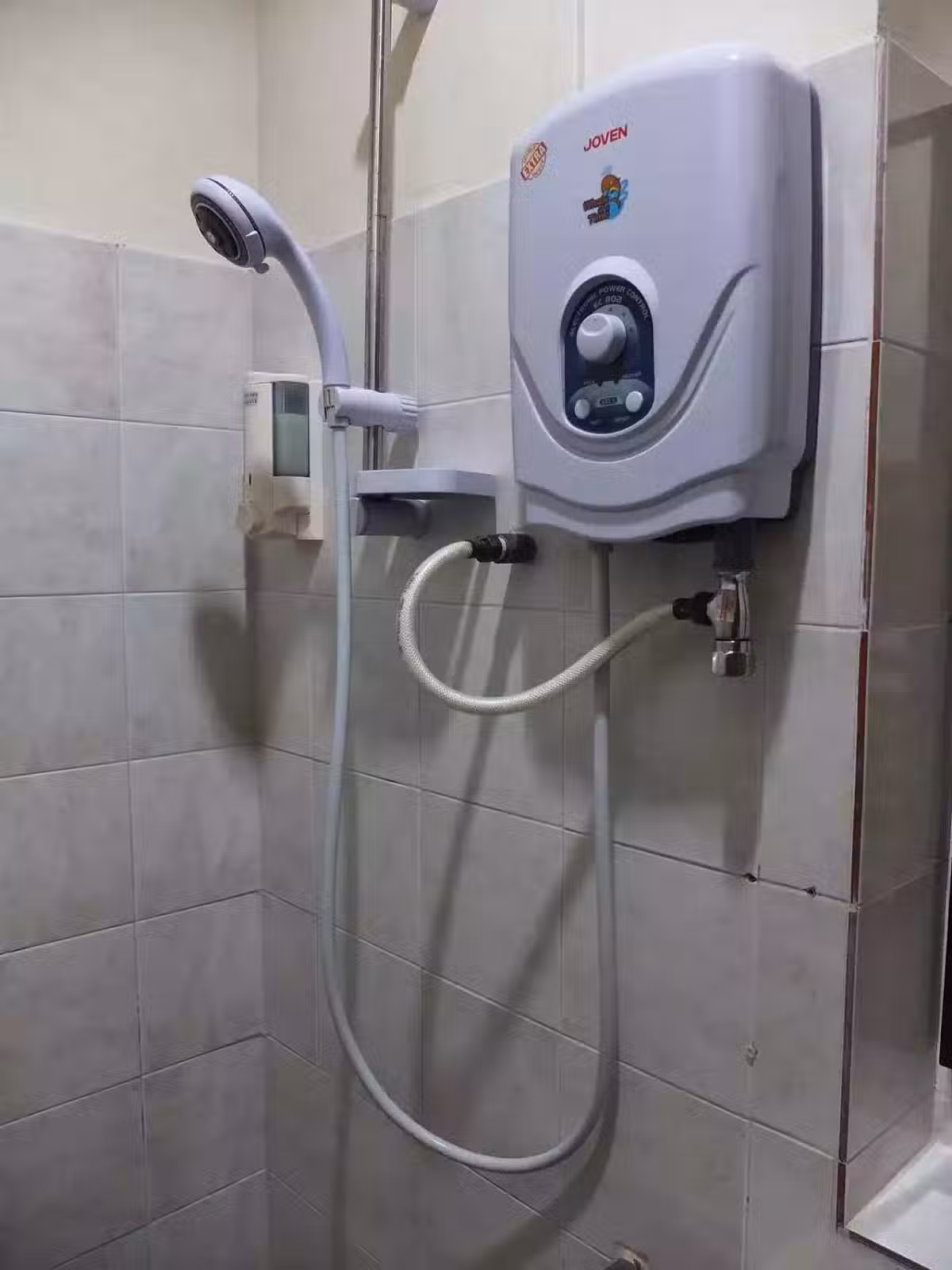 /www/bananadaily.net/web/images/image/2131/21315413.avif