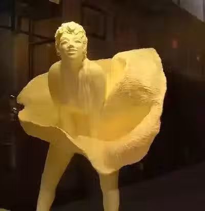 /www/bananadaily.net/web/images/image/2157/21576537.avif