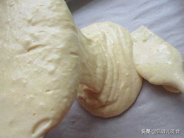 8個雞蛋1碗麵粉,攪攪拌拌簡單零失敗,做上一大盤蛋糕,真香!