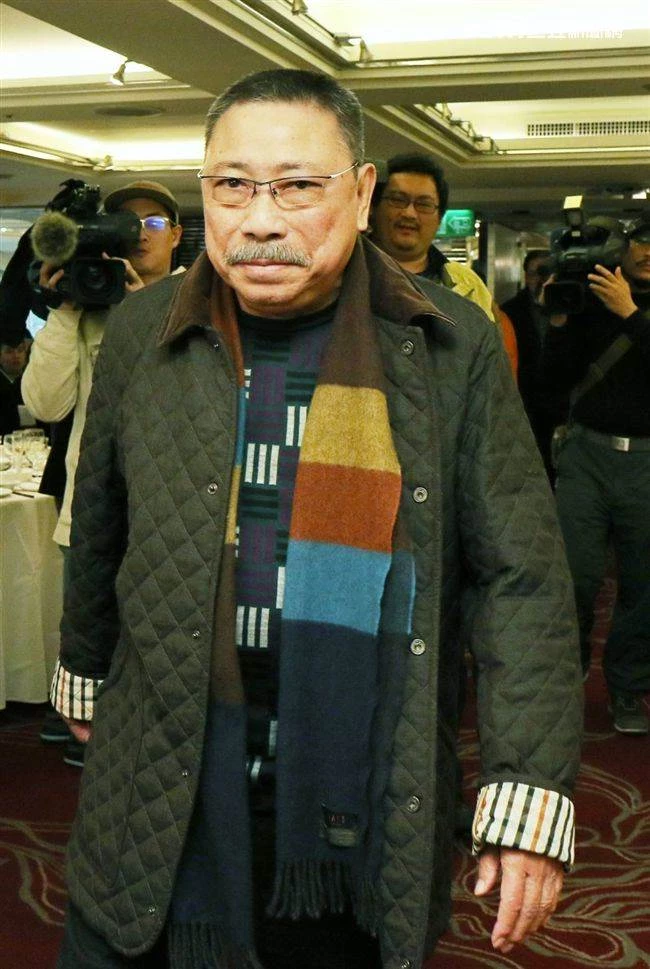 獲陳松勇遺產400萬,印尼看護返回老家,時隔1年,「超狂現況」曝光!