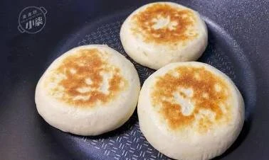 想吃燒餅不要出去買了,教你在家做,外焦里軟,揭開個個都空心