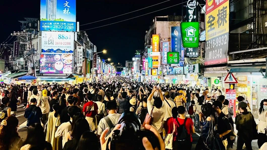 開工先別哭!5大連假等著你「請假攻略一次看」爽休4天還有2次