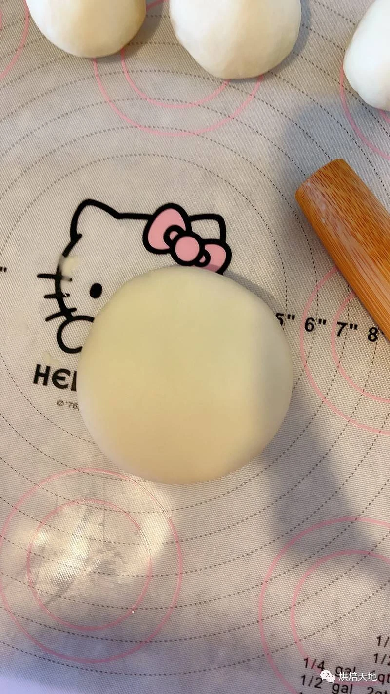 紫薯餅最好吃的做法,外酥里糯又香甜,放涼也不硬,你也試試吧!