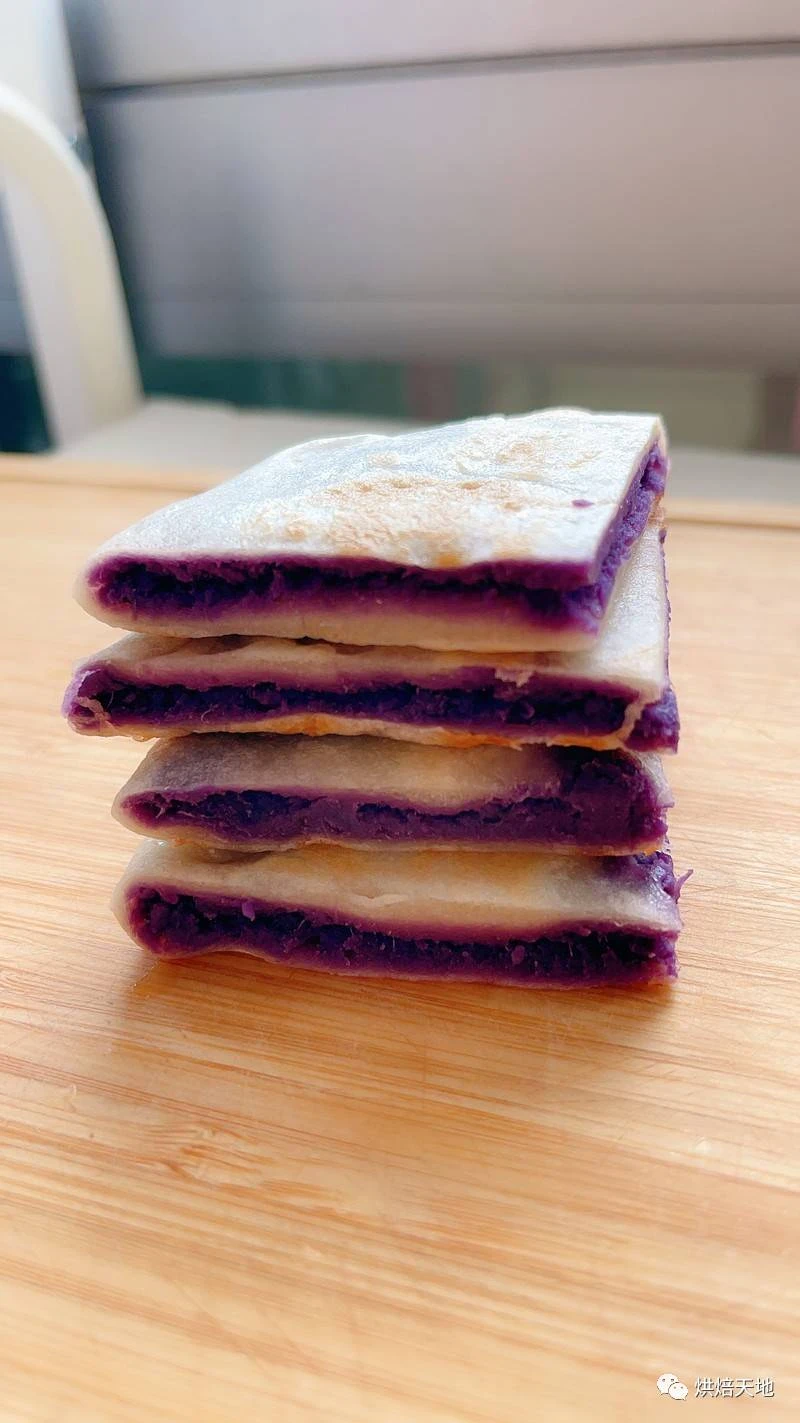 紫薯餅最好吃的做法,外酥里糯又香甜,放涼也不硬,你也試試吧!