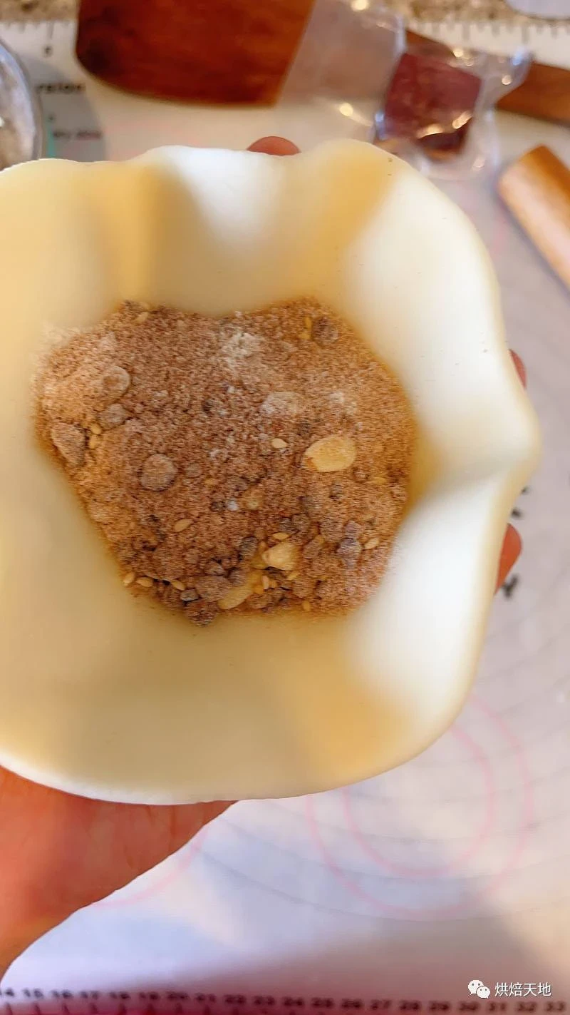 紫薯餅最好吃的做法,外酥里糯又香甜,放涼也不硬,你也試試吧!