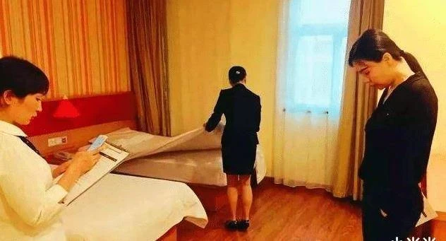為什麼「真情侶」住酒店不會被查房?而「假情侶」卻一查一個準?酒店服務員說出真相!