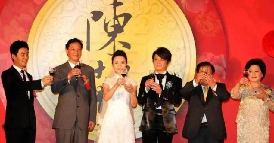 一代「鞋王」隕落!6000家門店全部關閉,190億市值跌剩3.4億