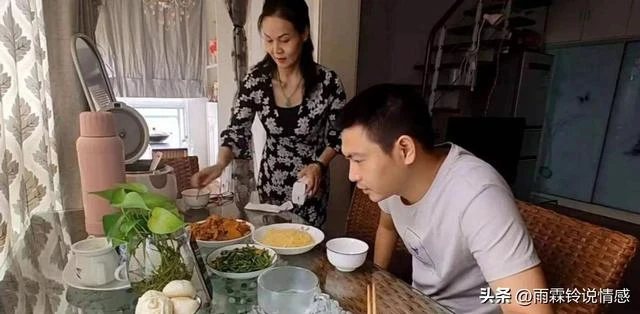 結婚7年挨打7年,寶媽含淚往菜里加飼料,不到半年丈夫增重50斤