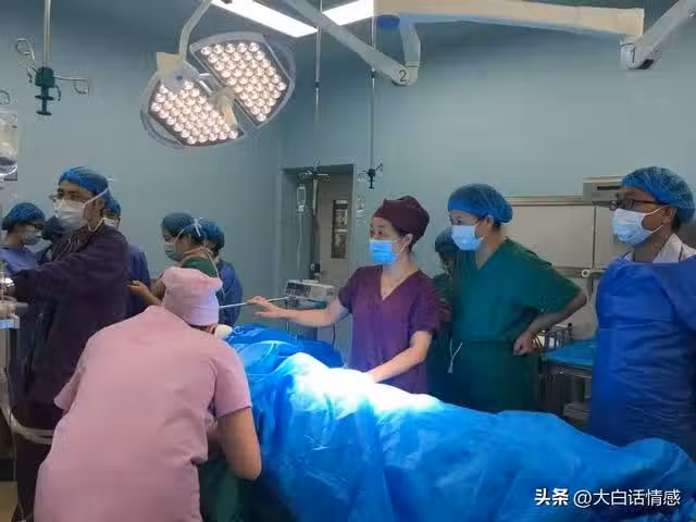 孫子過生日，我給兒媳轉3000，兒媳只回復了4個字，我醒悟後痛哭