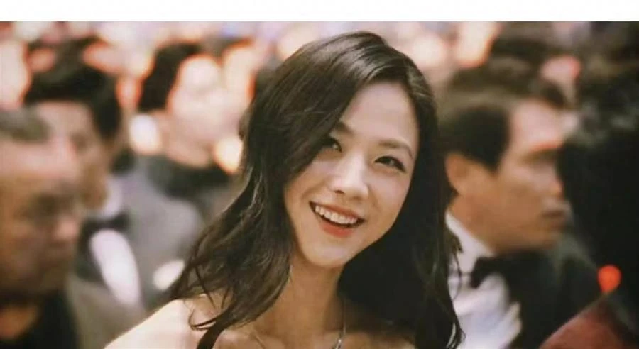 當44歲湯唯和47歲舒淇坐在一起,我才徹底明白,什麼叫相由心生